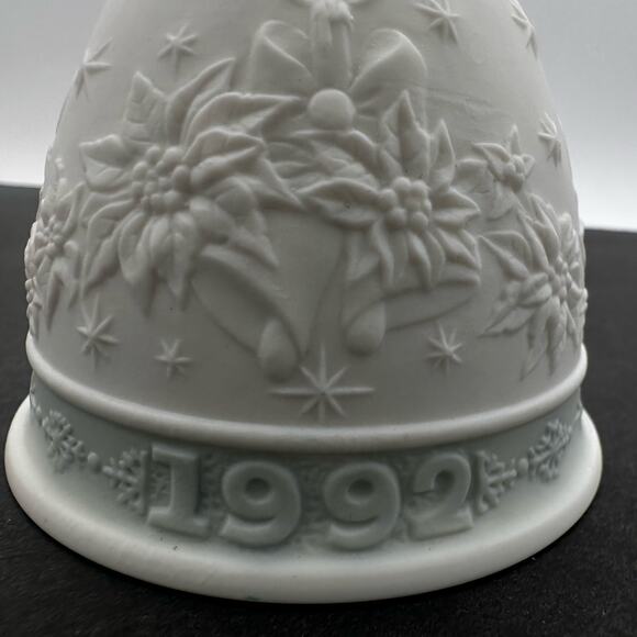 LLadro Christmas Holiday ornament 1992 Bell signature year - Picture 2 of 9